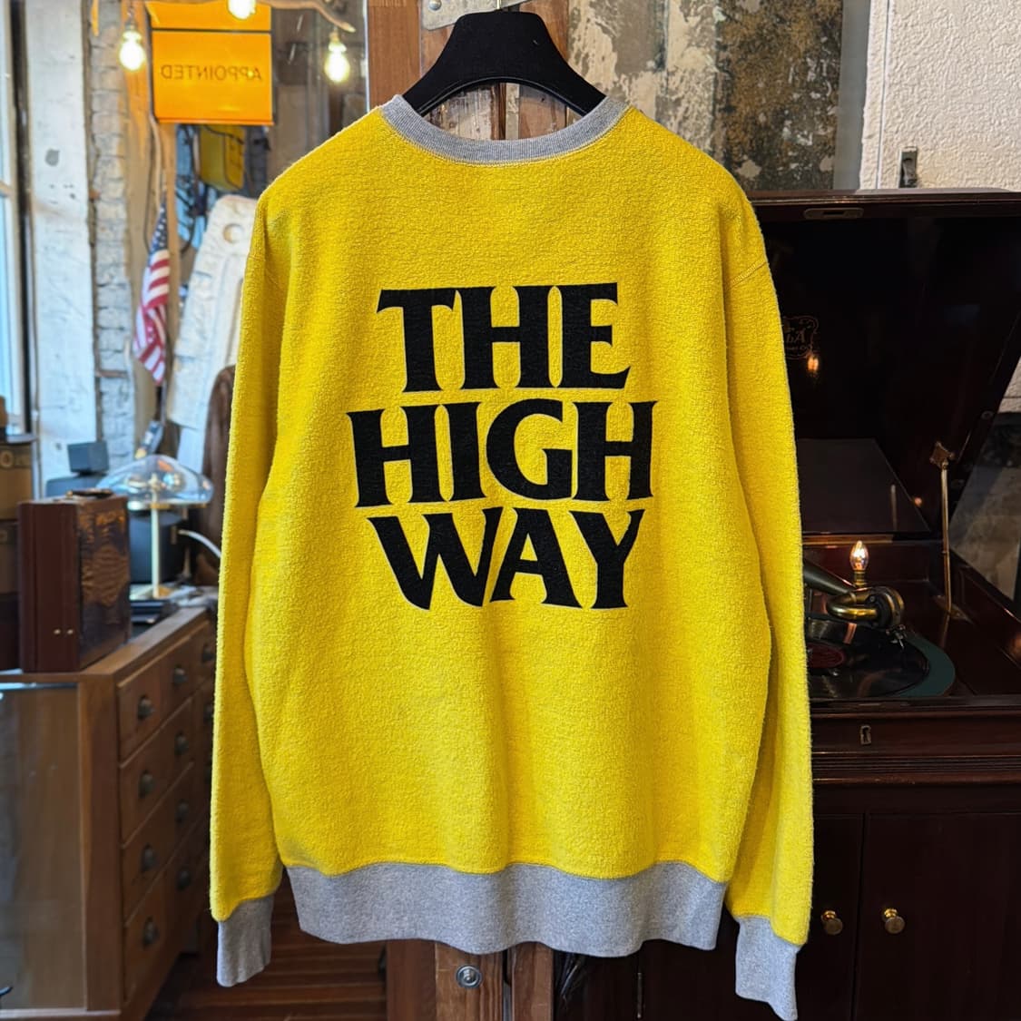 네이버후드 리버스 로고 스웻셔츠 상품이미지2