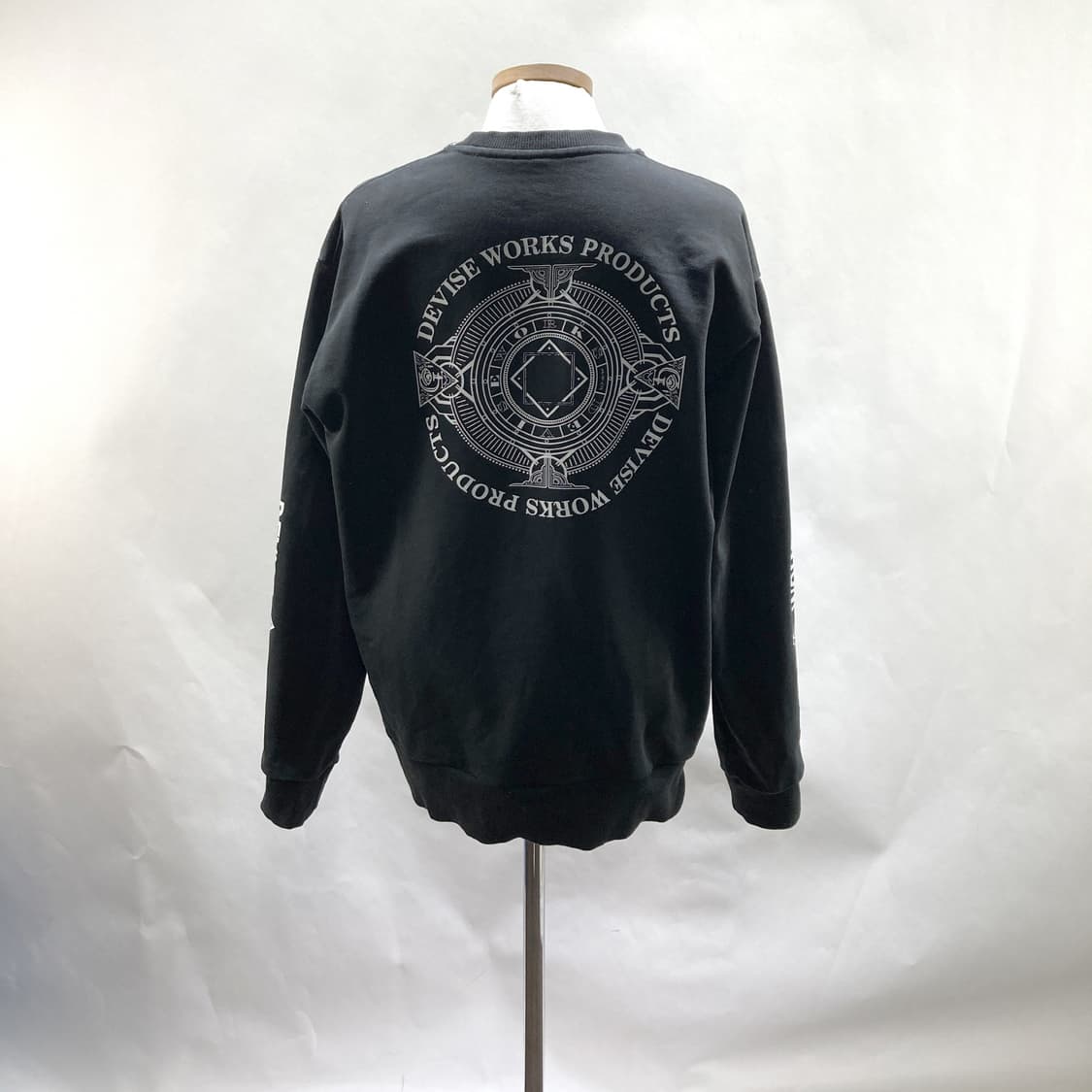 디바이스웍스 남성맨투맨티 블랙 L-XL  상품이미지3