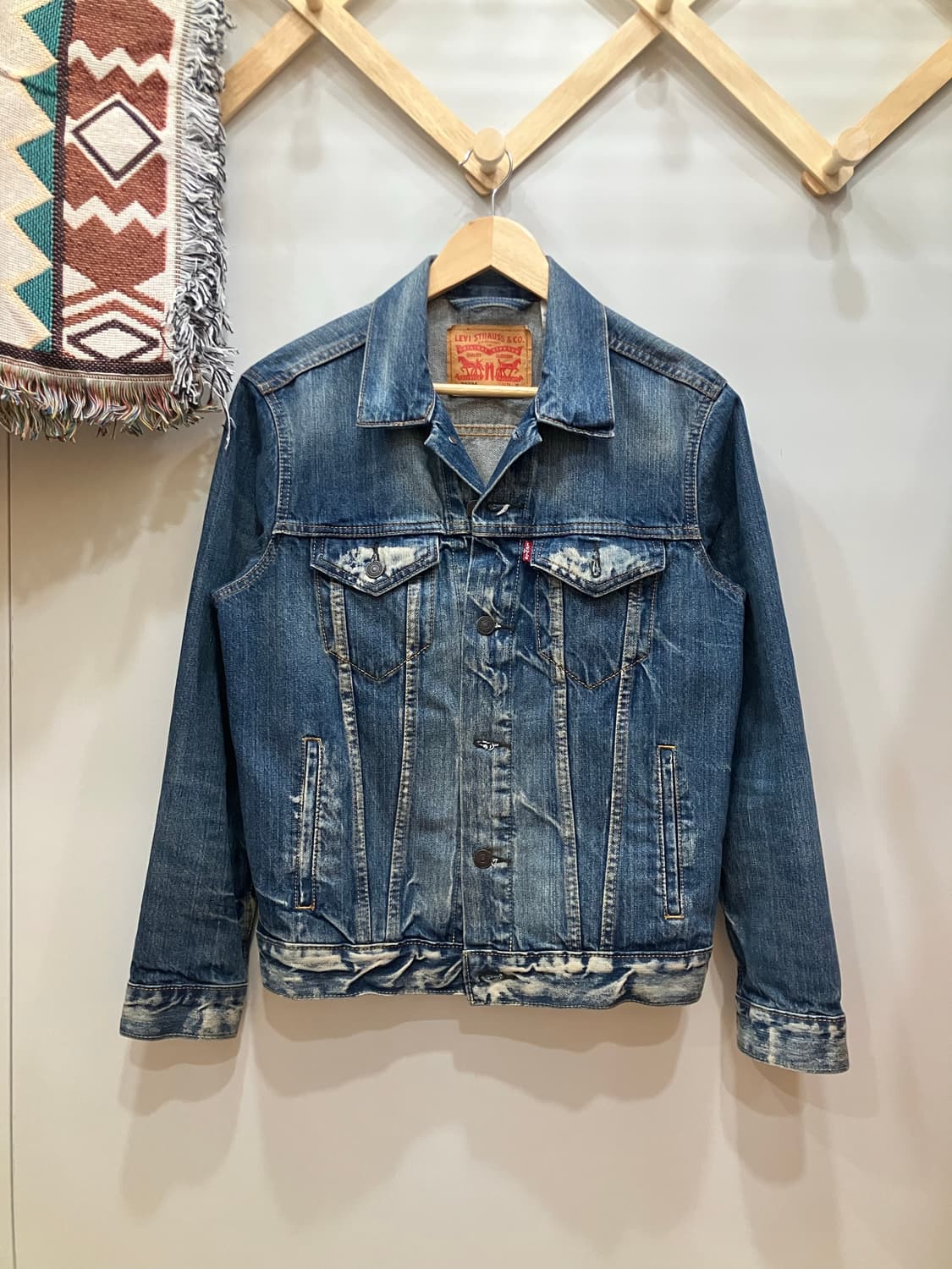 LEVIS 리바이스 워싱데님 트러커자켓 상품이미지1