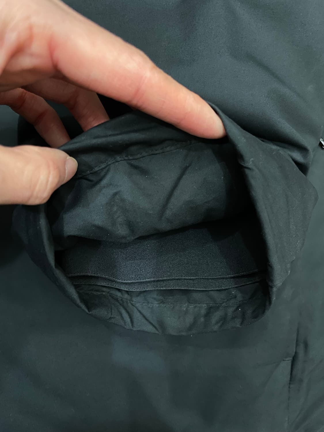 나이키 구스 다운 봄버 패딩 자켓 블랙 상품이미지4