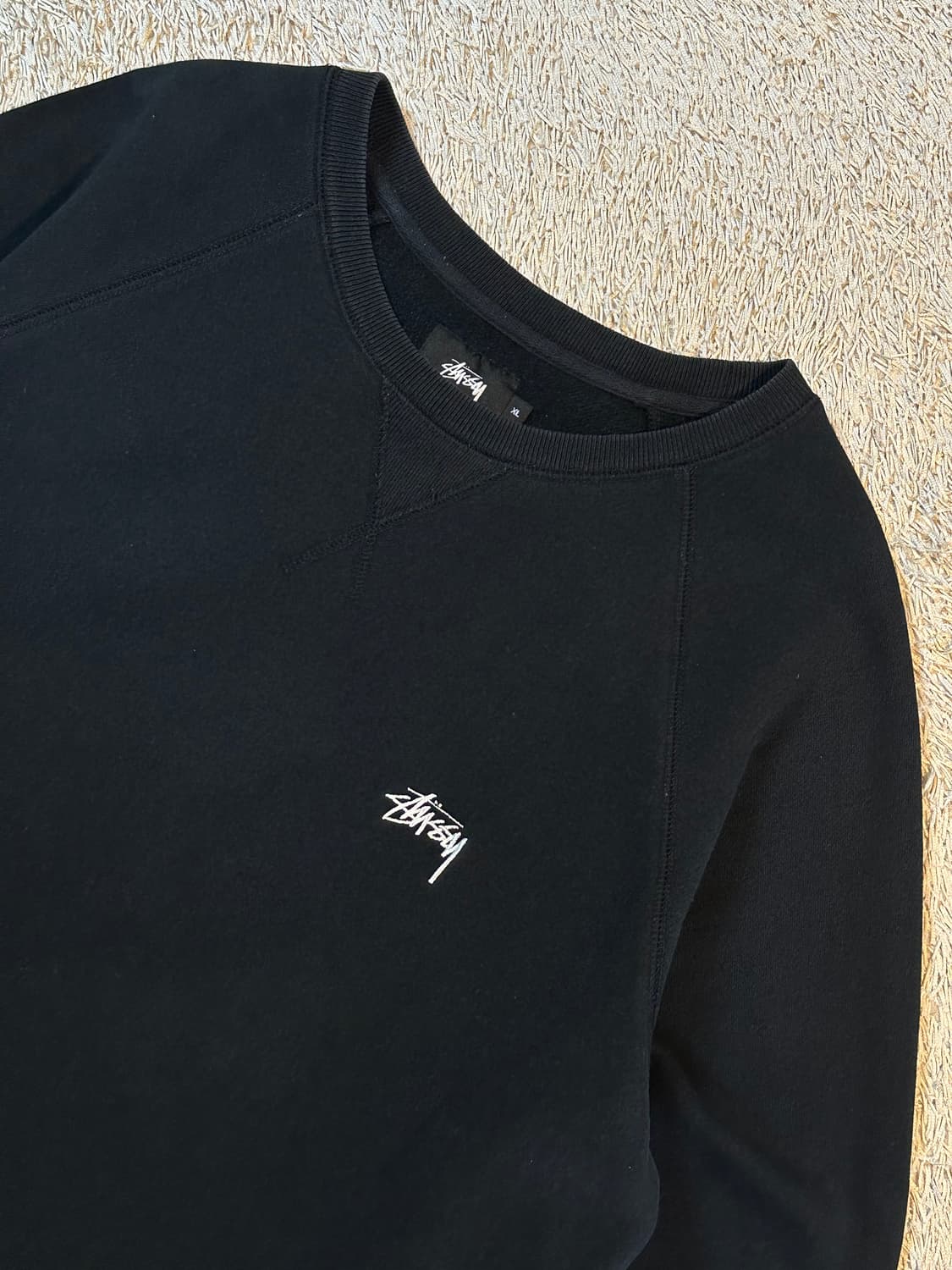 스투시 STUSSY 오버다이드 스탁 자수 로고 맨투맨 블랙 상품이미지2