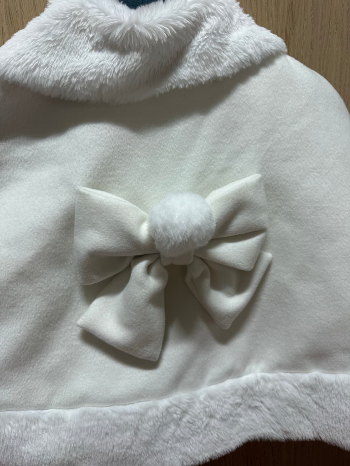 디어마이러브 디마럽 화이트 퍼 케이프 판쵸 하트 큐빅 stc 진리 핑크 상품이미지5