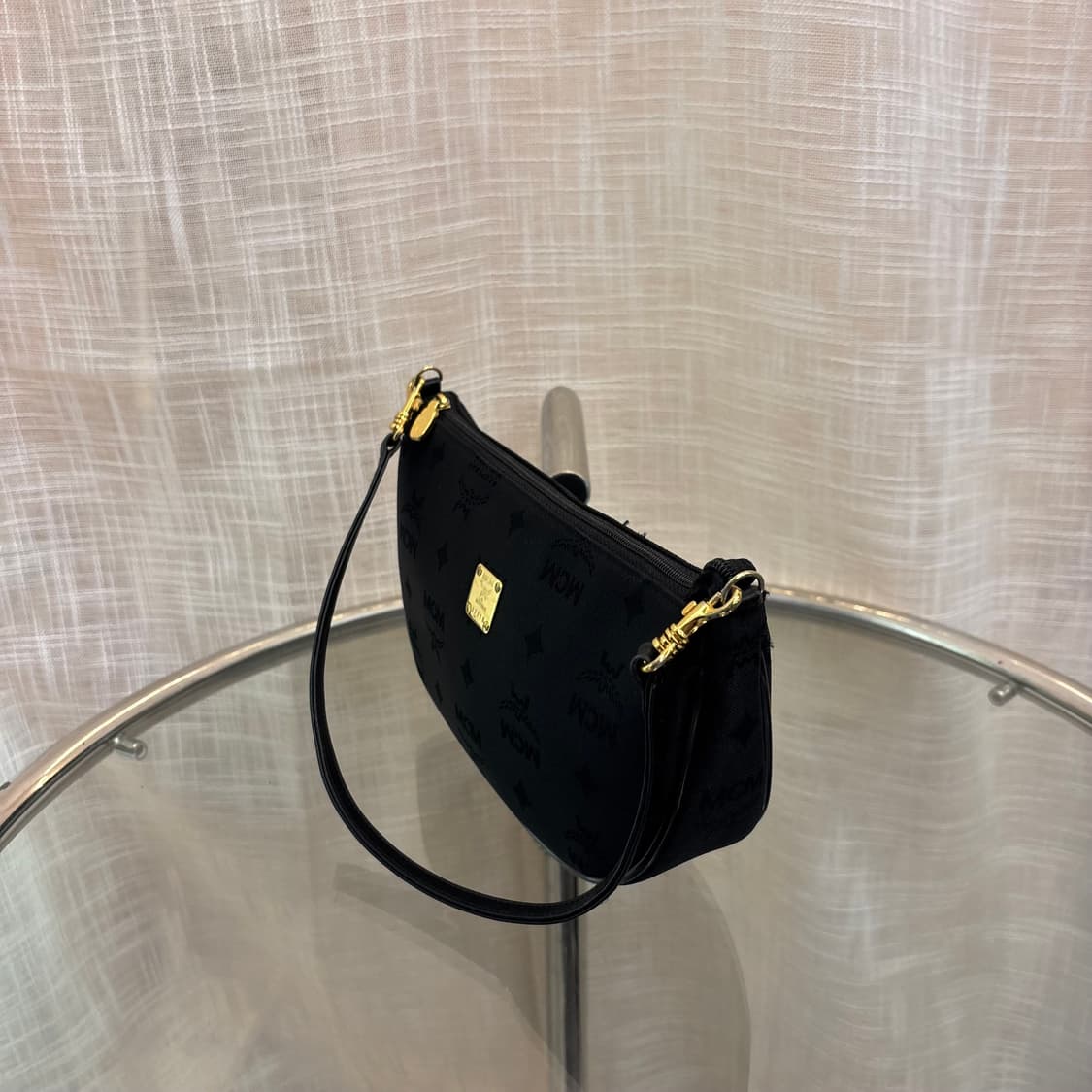 정품 MCM 반달 미니백     상품이미지5