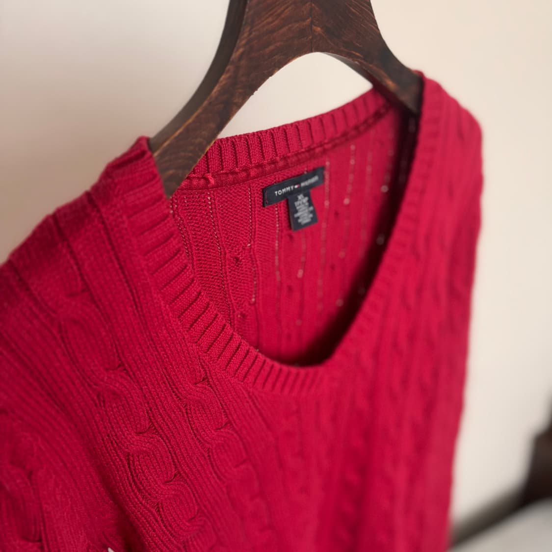타미힐피거 XS 니트 레드 케이블 정품 슬림 실루엣 볼륨 수입 상품이미지10