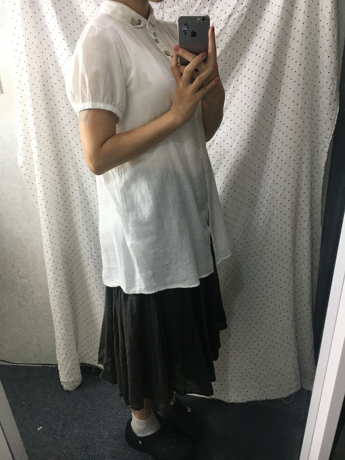 화이트 둥근 카라 블라우스 상품이미지3