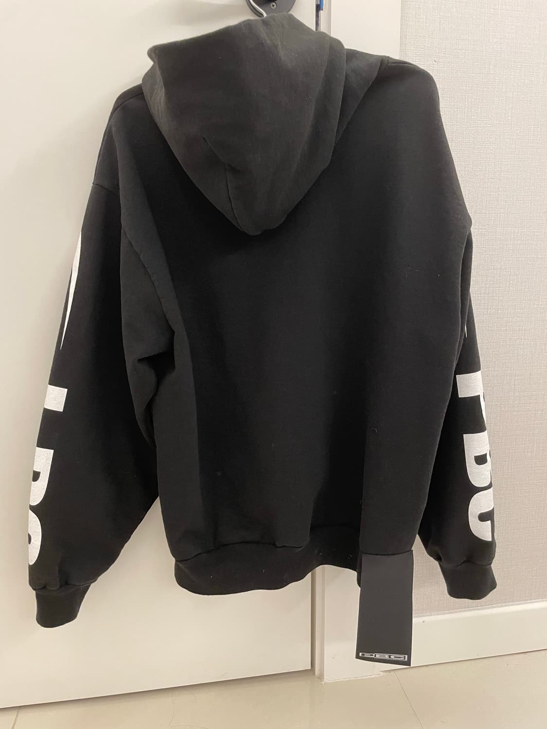 플레이보이 카티 머천 후드티 상품이미지2