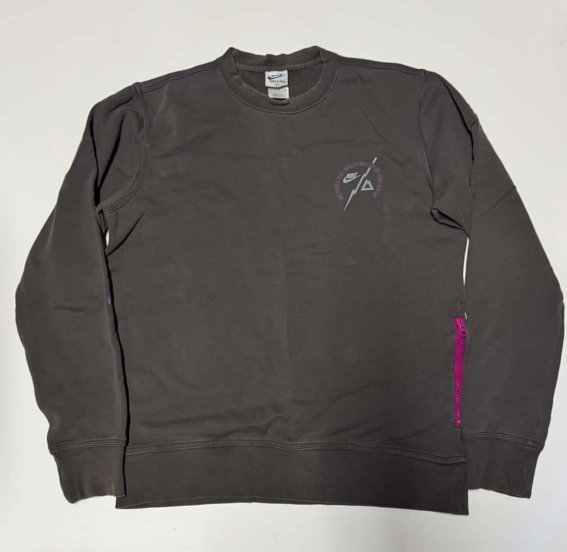 나이키 올드스쿨 Track & Field 백 프린팅 맨투맨 XL 상품이미지2