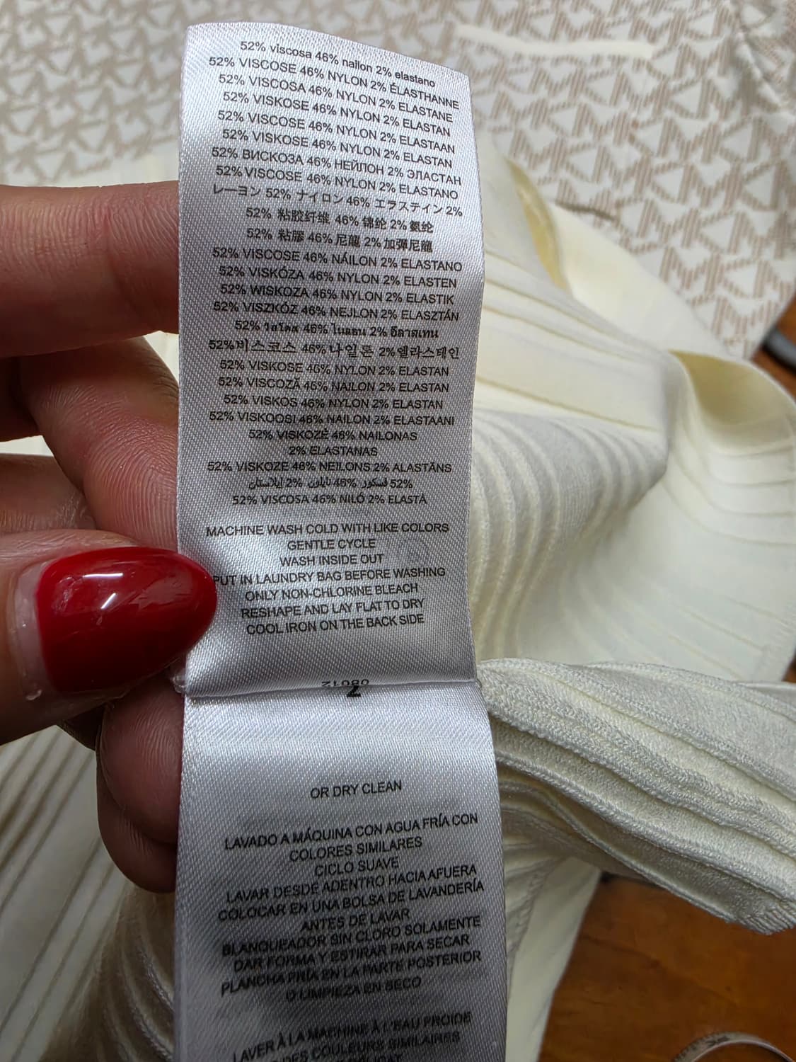 마이클코어스 MK 로고  플리츠 원피스 상품이미지6