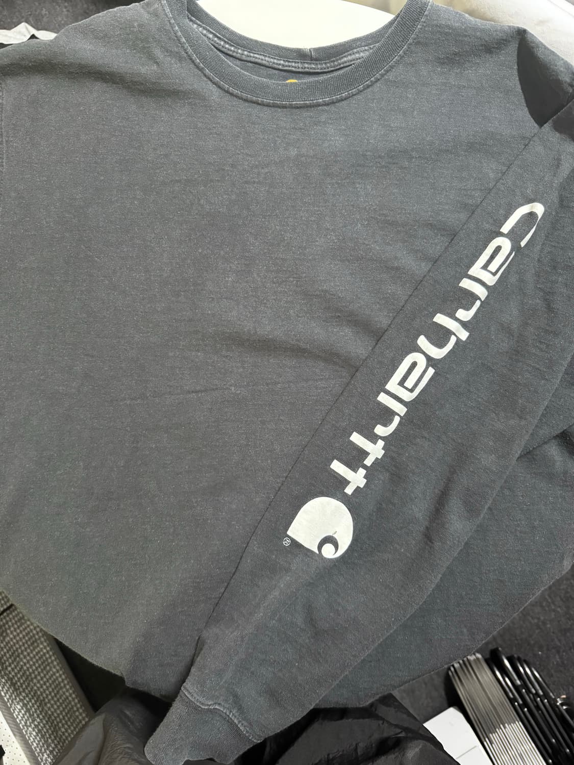 칼하트 롱슬리브 L 상품이미지3