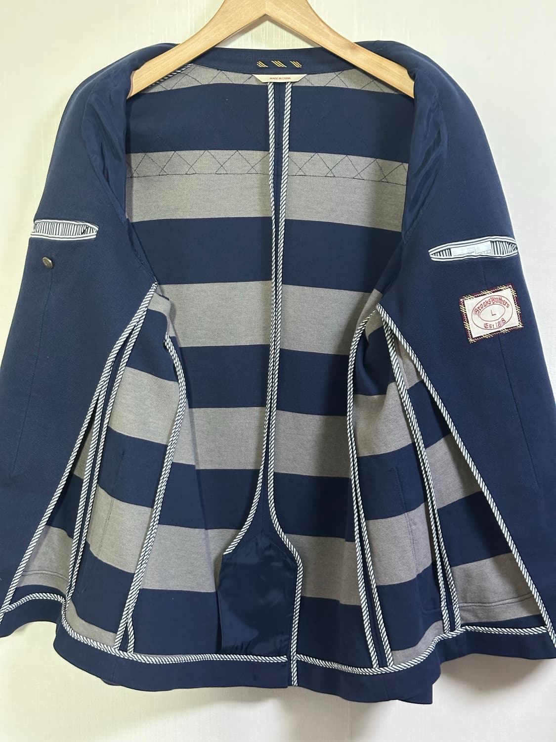새상품) 브룩스브라더스 앤틱 금장 코튼 블레이저 L/105/네이비 상품이미지4
