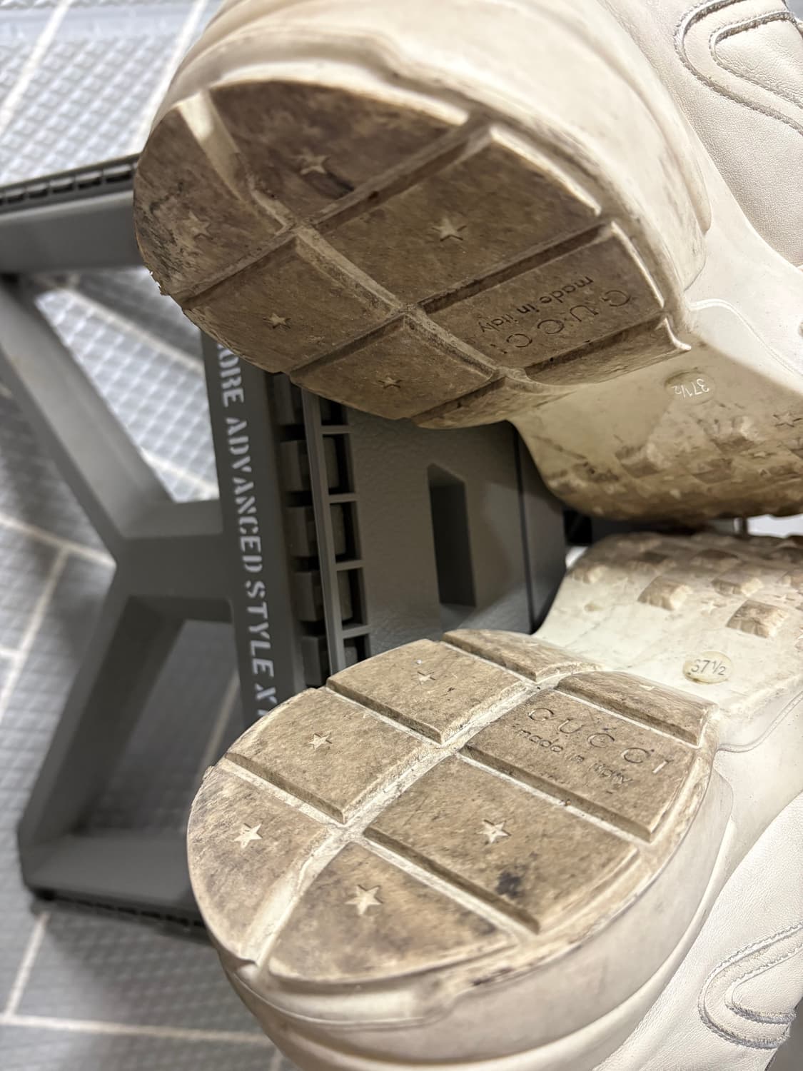 구찌 라이톤 더티 스니커즈 37.5 상품이미지5