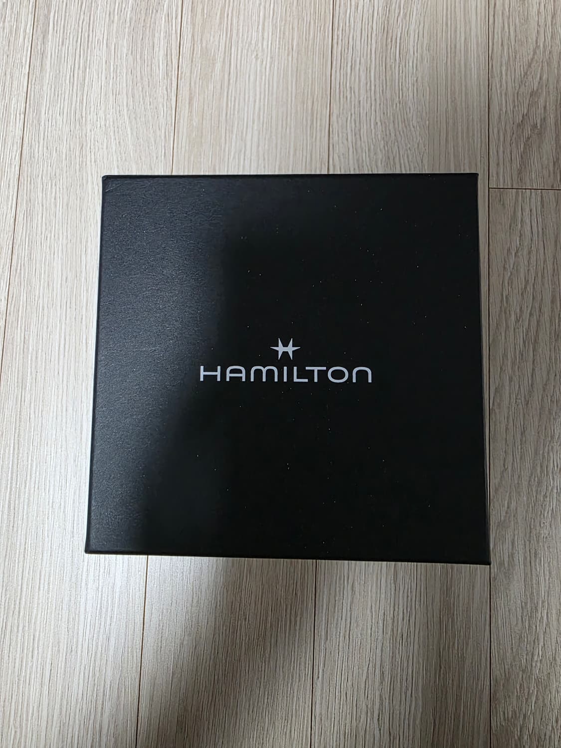 해밀턴 카키 에비에이션 X-wind GMT 크로노 쿼츠 46mm 상품이미지1