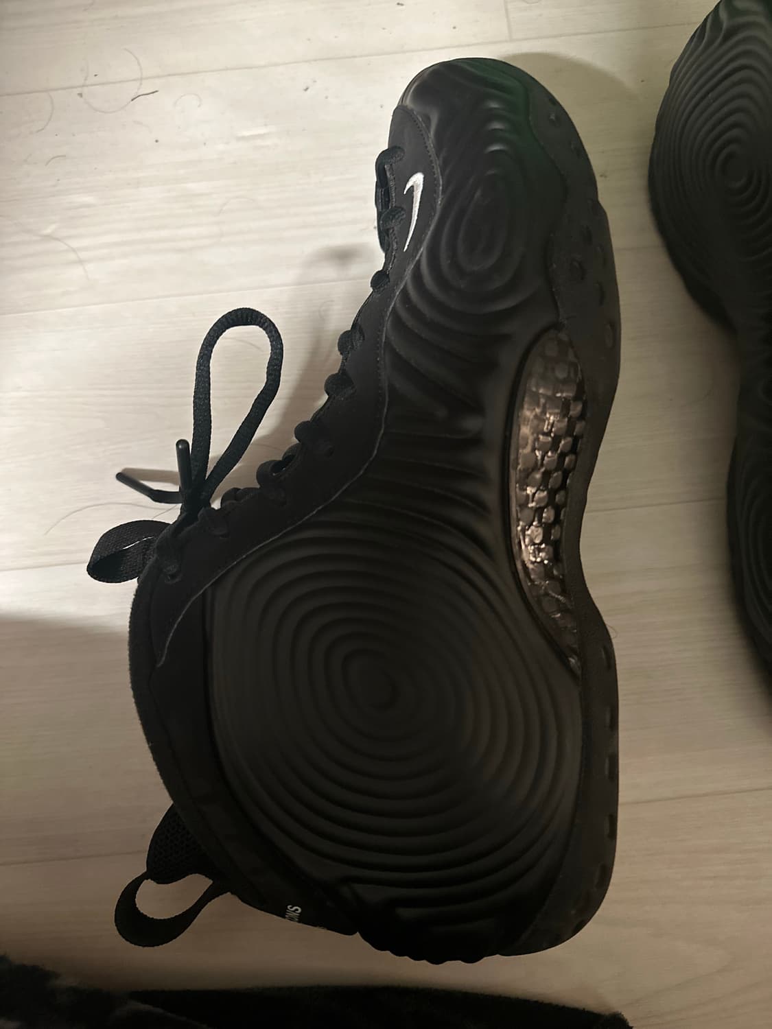 나이키 꼼데가르송 폼포짓 275 상품이미지3