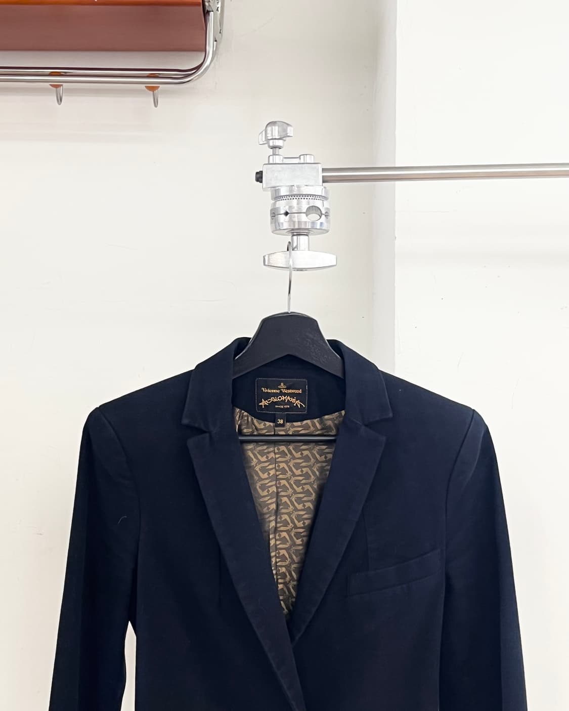 비비안 웨스트우드 블랙 싱글 버튼 블레이저 상품이미지2