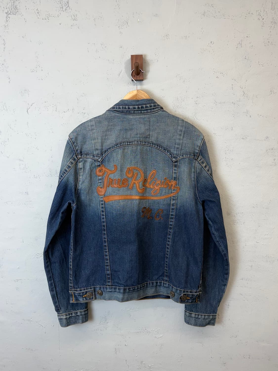 트루릴리전 빈티지 레더 로고 워싱 트러커 자켓 상품이미지1