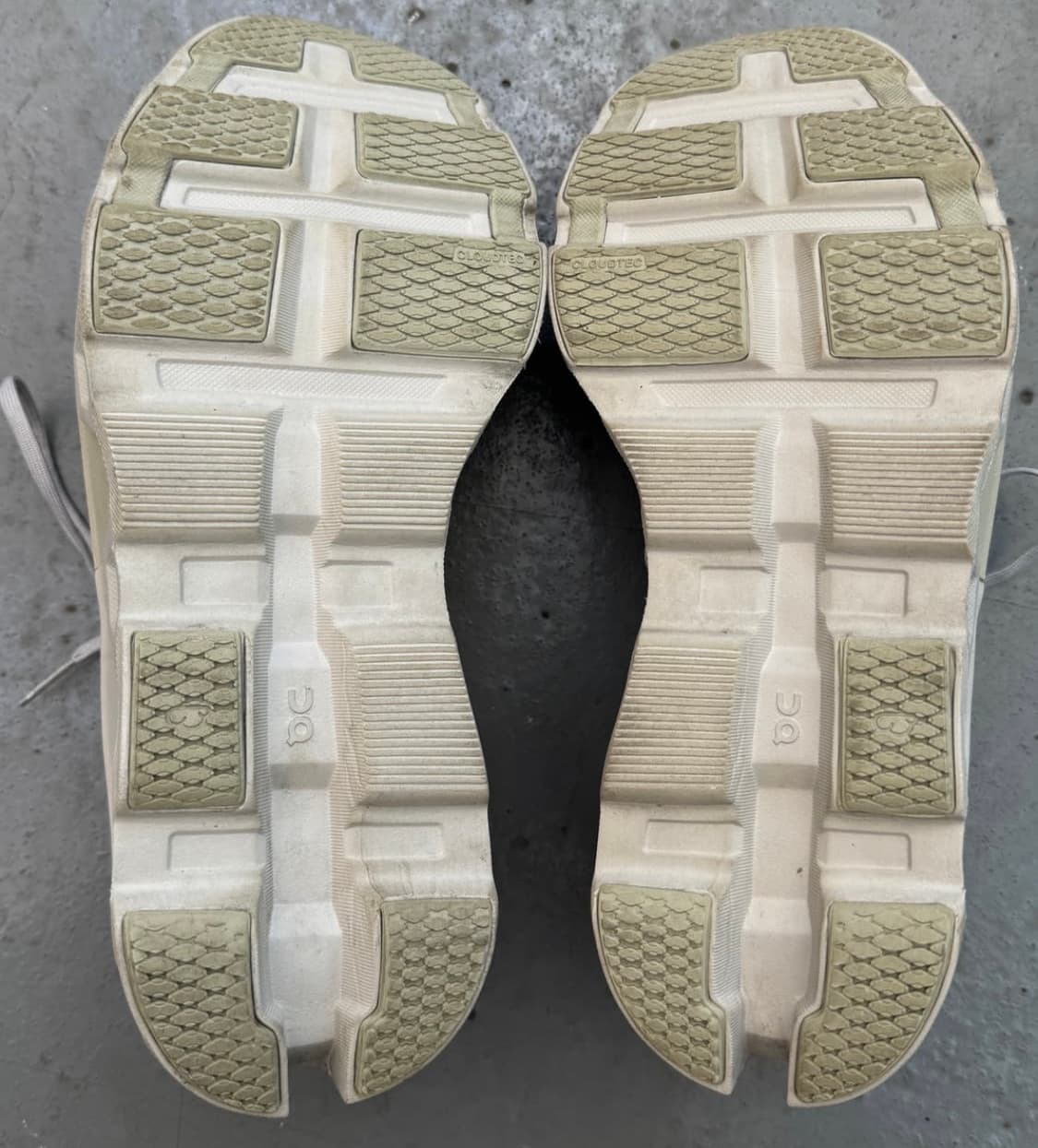 포스트 아카이브 팩션 x 온러닝 파프 클라우드 몬 스터 2 문더스트 초크 상품이미지7