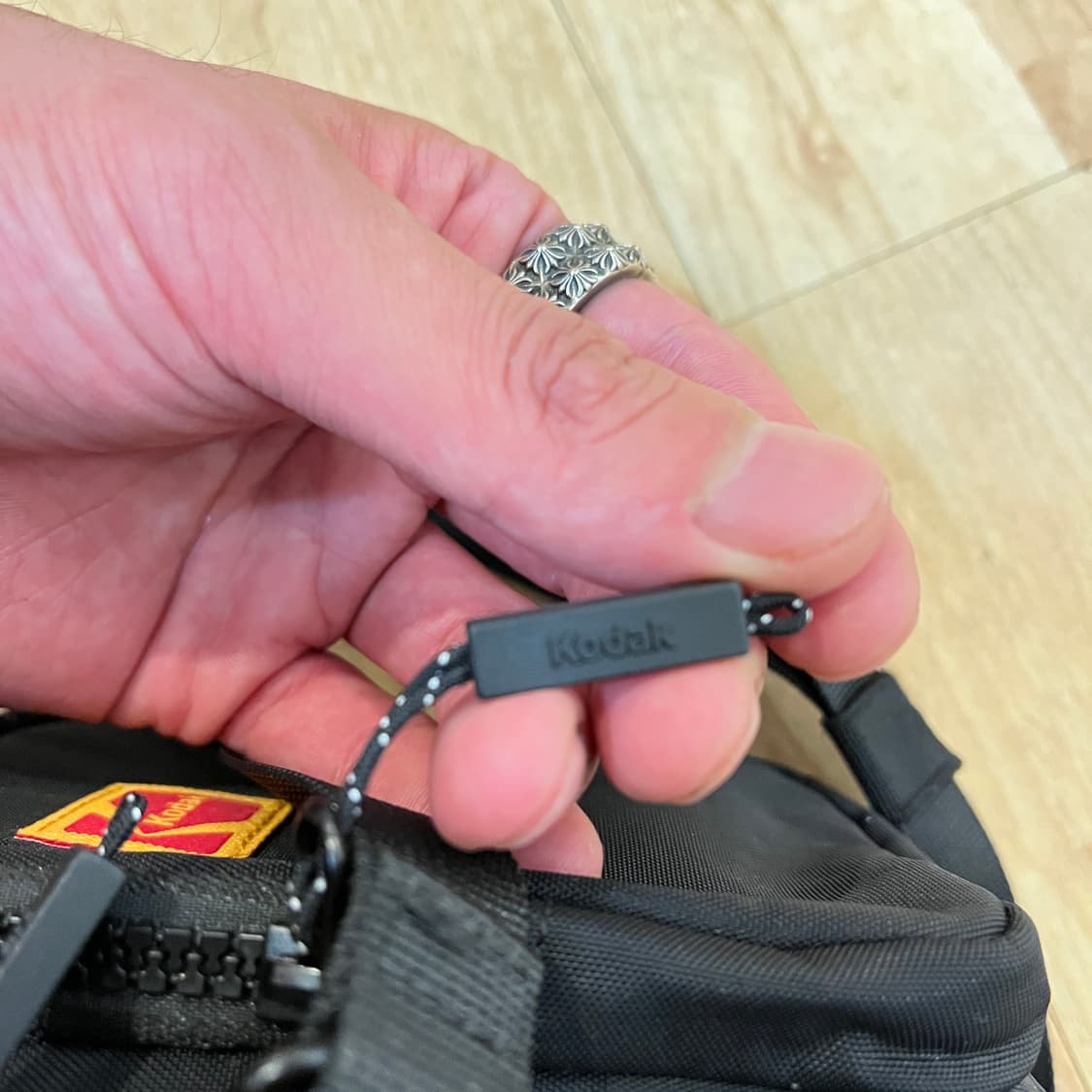 코닥 컬러플러스 미니크로스백 블랙 상품이미지6