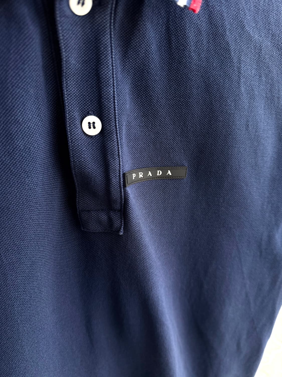 100/ 프라다 프론트 로고 PK 반팔 상품이미지5