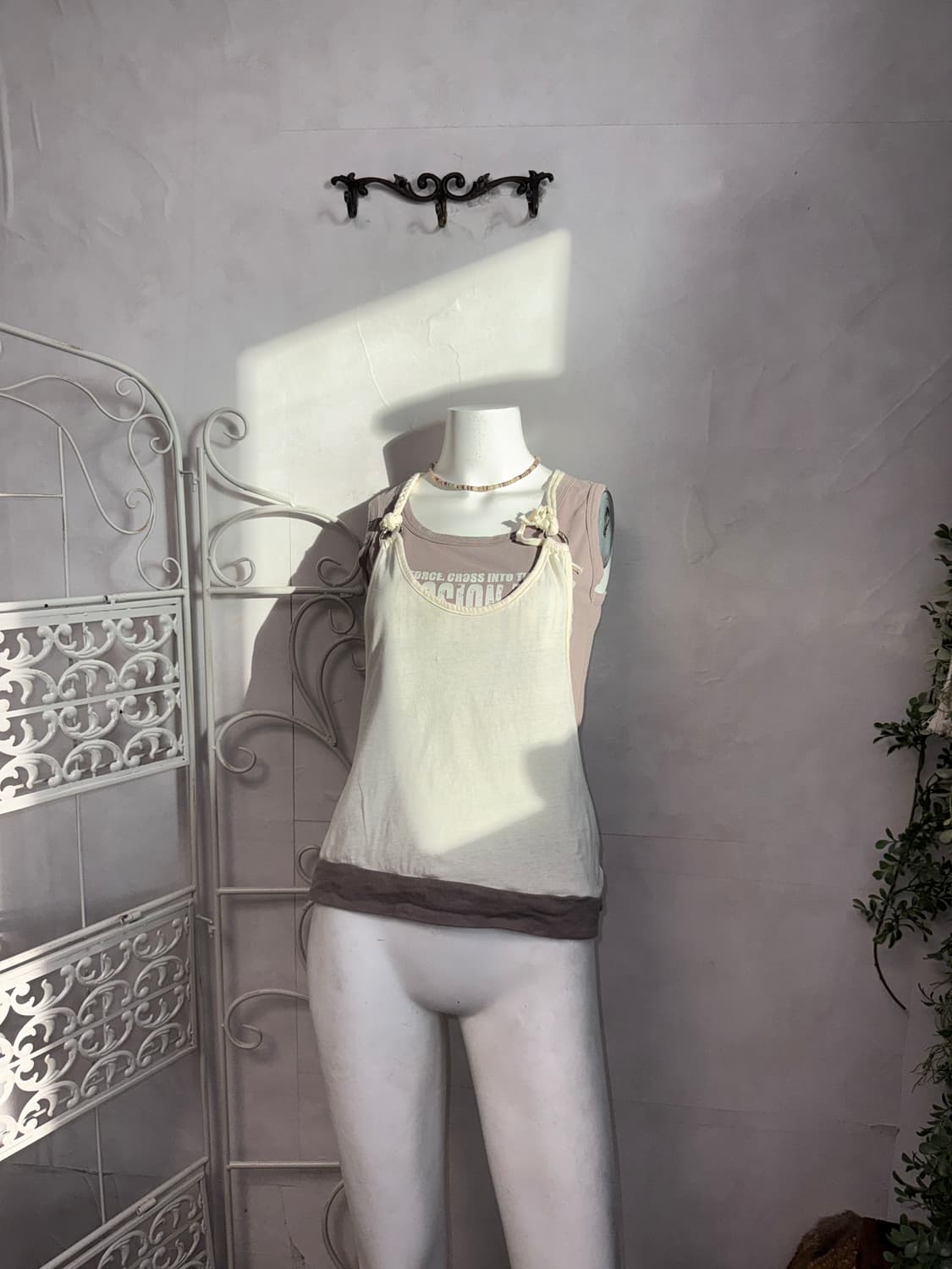 Brown lettering layered sleeveless 상품이미지7