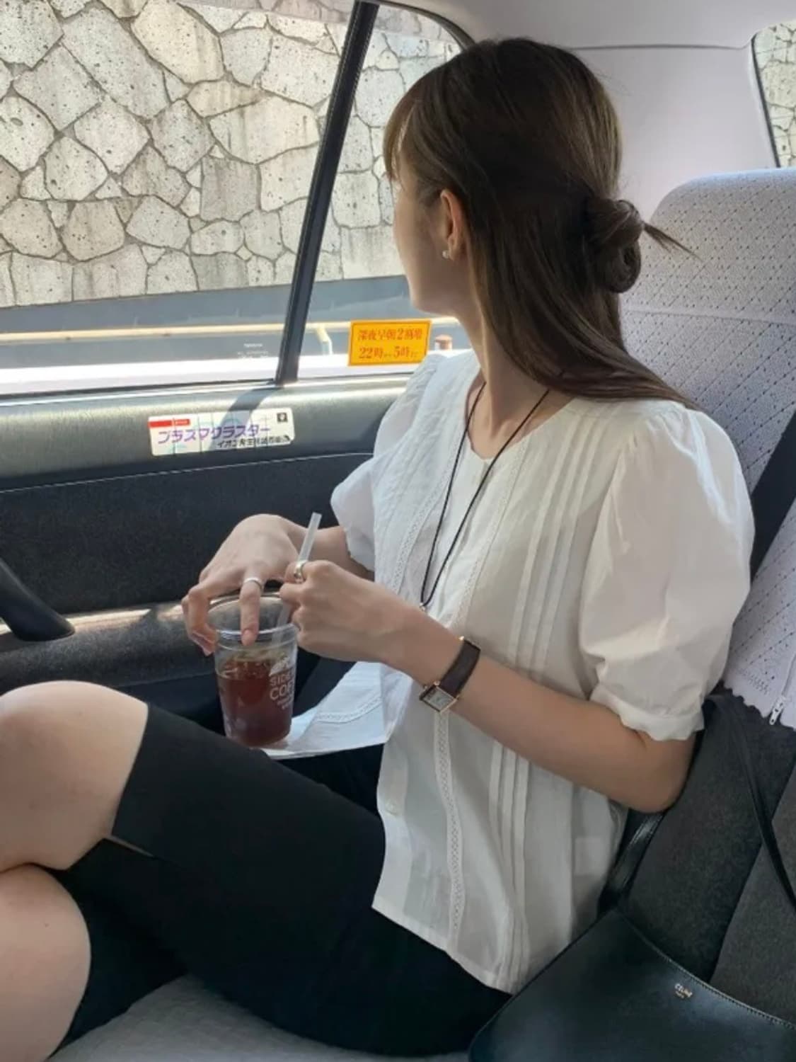 르모어 레이스 퍼프 블라우스 상품이미지1