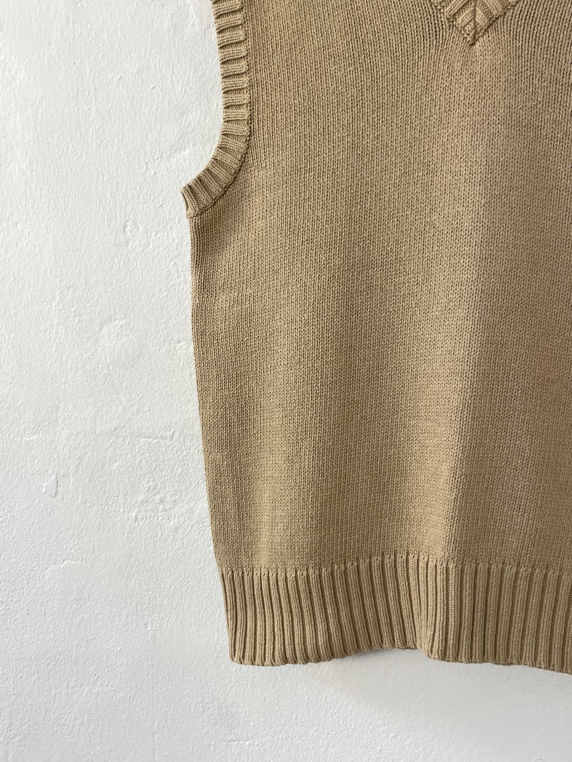 폴로 브이넥 니트 베스트  상품이미지4