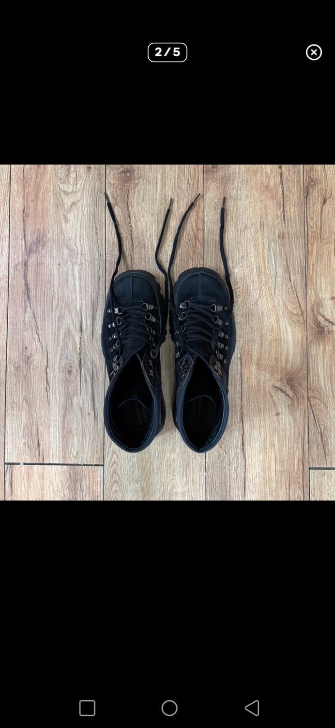 프라다 하이킹부츠 구매원합니다 상품이미지1