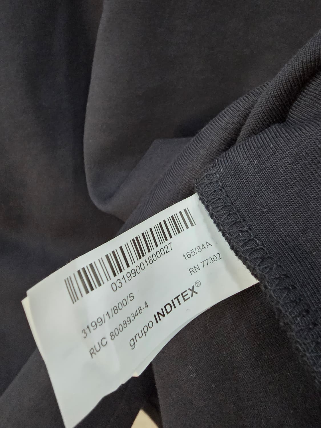 ZARA 세미오버핏 블랙 반팔 티셔츠(남녀공용) 상품이미지5