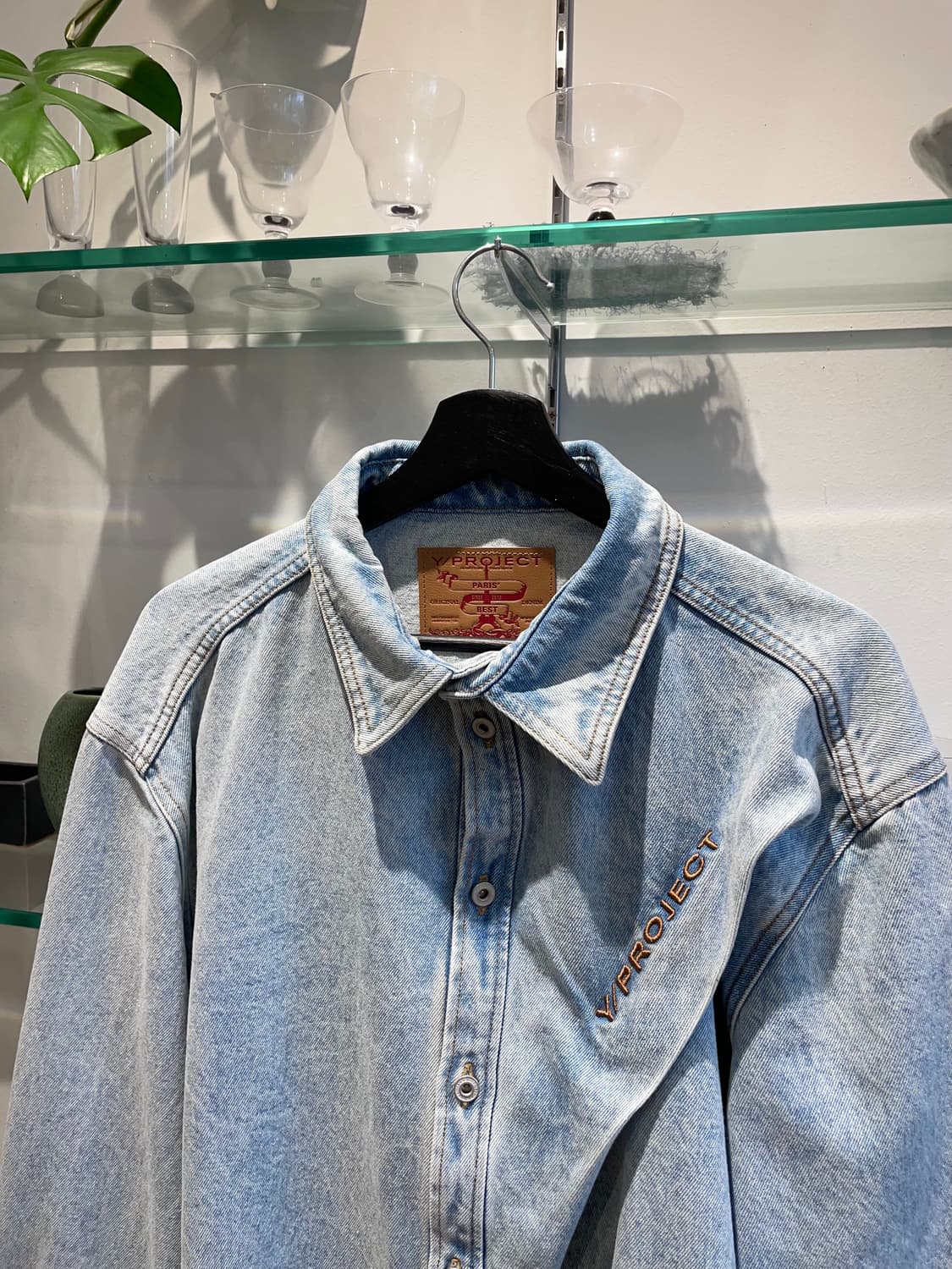 와이프로젝트 pinched denim shirt 상품이미지3