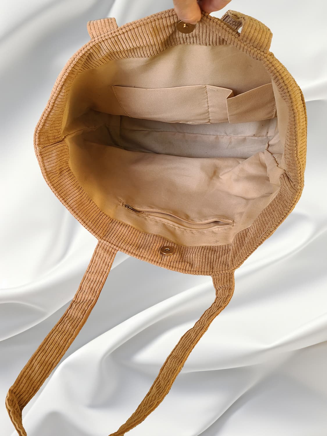 AGATHA 아가타 골덴 코듀로이 토트백 (베이지) 상품이미지3