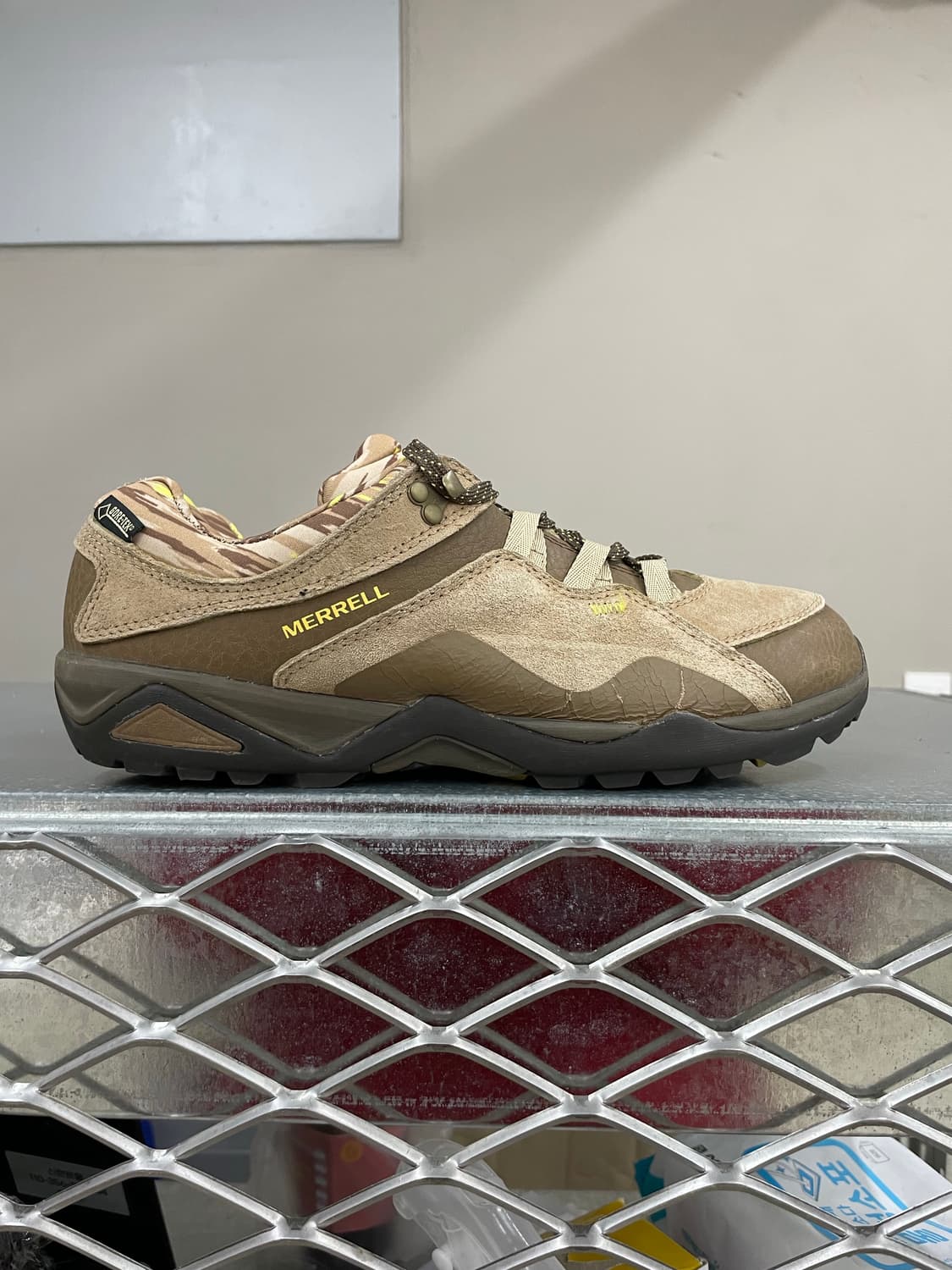 머렐 플루오레세인 고어텍스 us8 상품이미지4