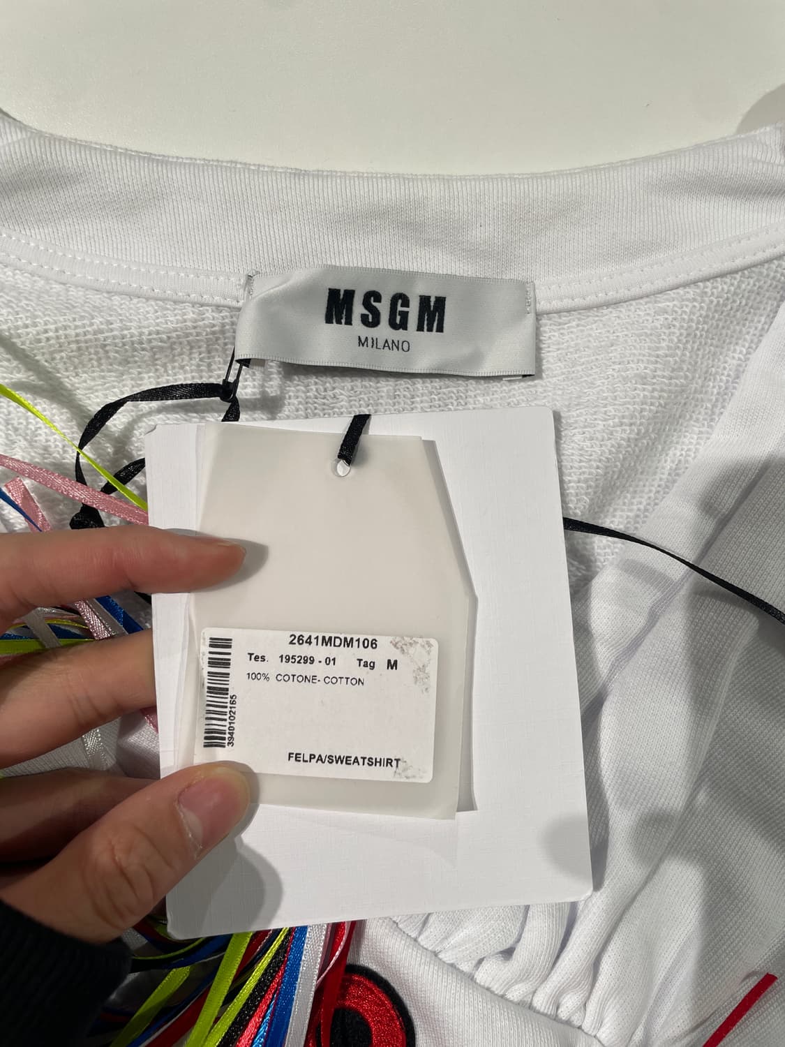 msgm 화이트 앵커 로고 프릴 V넥 크롭 스웻 셔츠 상품이미지7