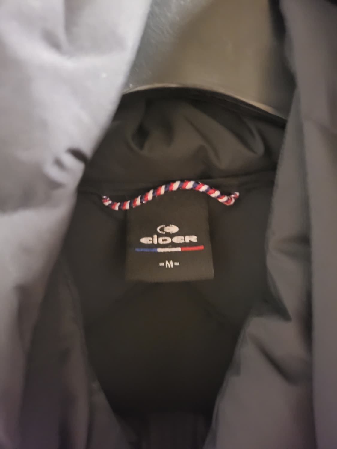 아이더 후드 경량  구스패딩 상품이미지4