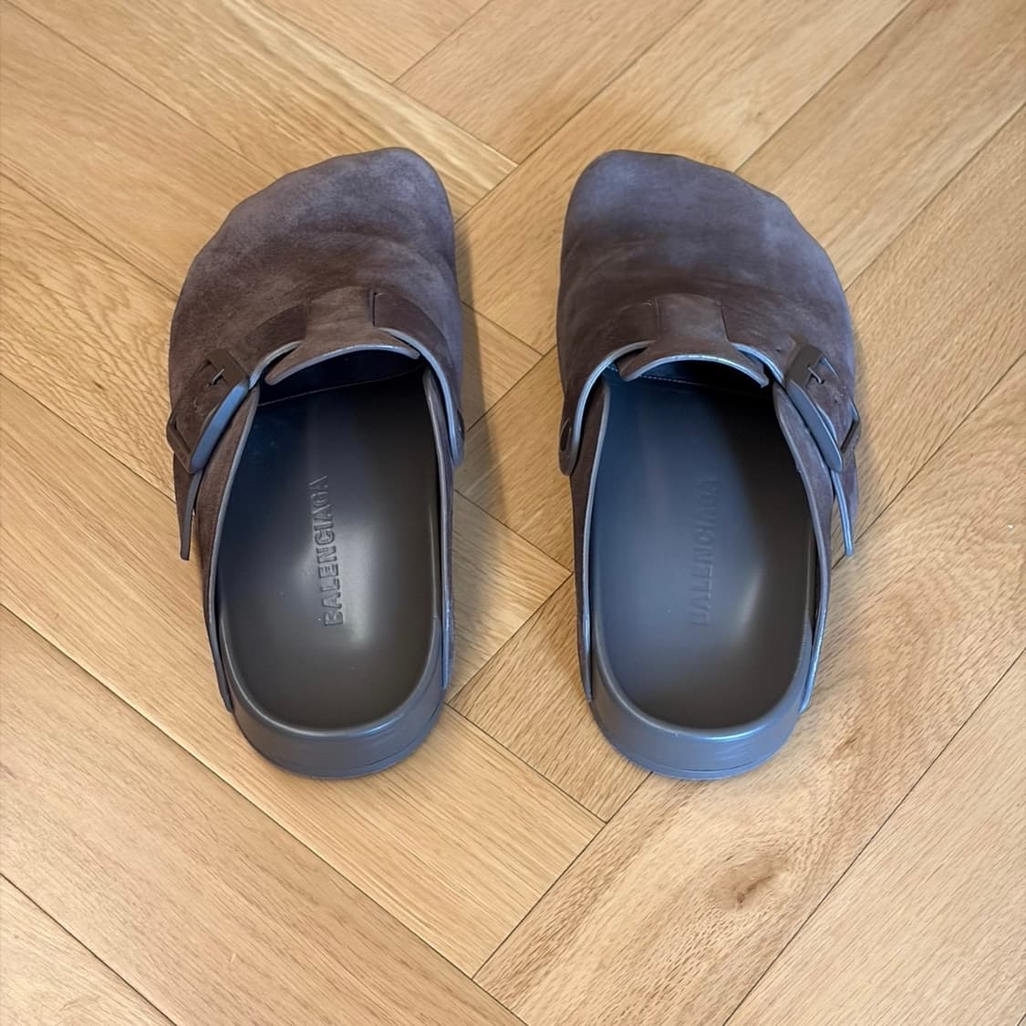 Balenciaga Suede Boken 상품이미지3