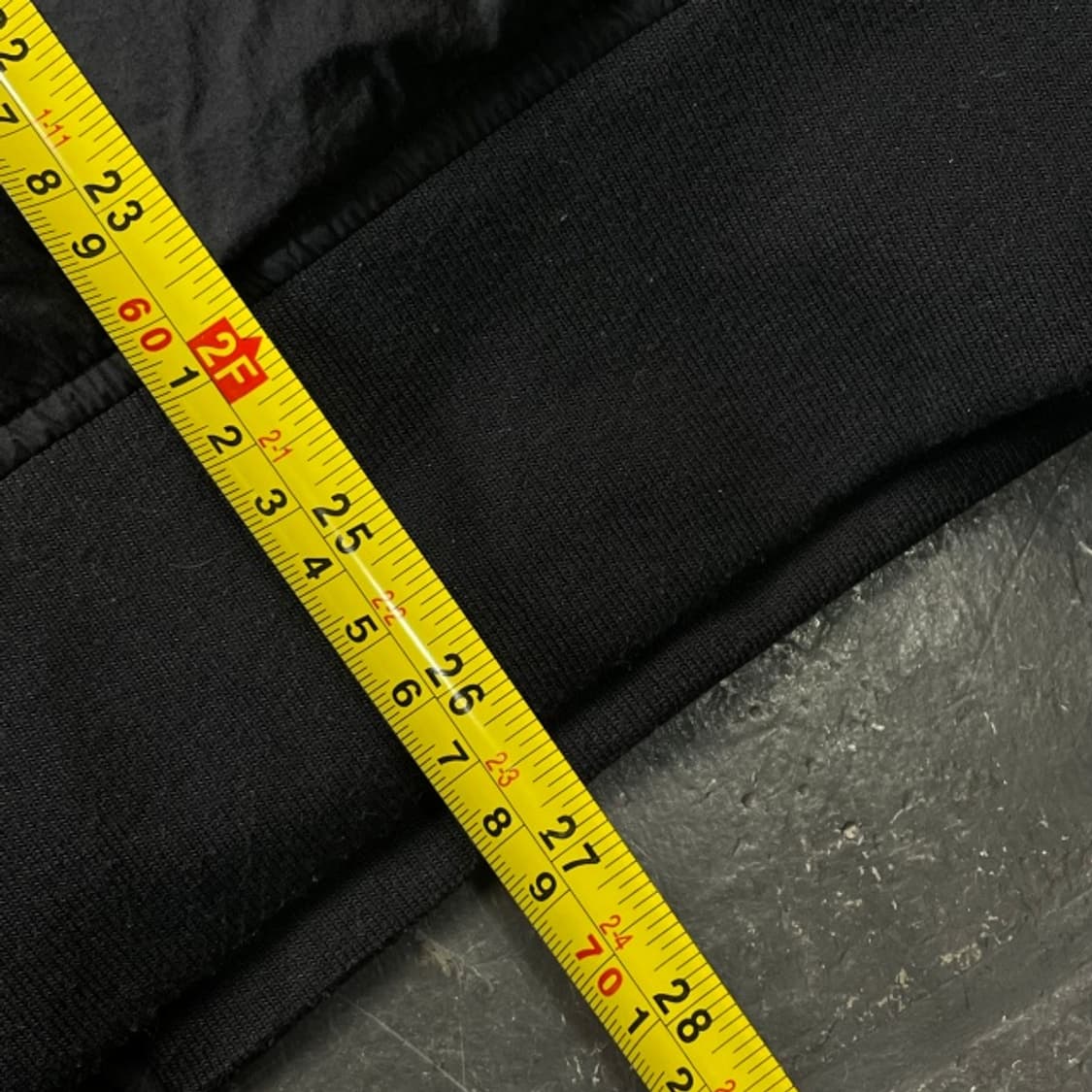 105 유니클로 X 화이트마운티니어링 리싸이클 하리브리드 다운 패딩 상품이미지7