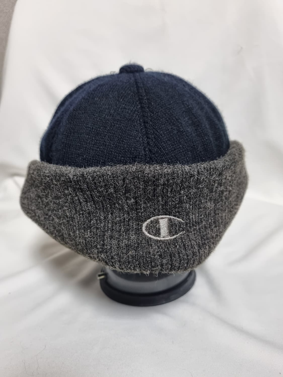 챔피온 빈티지 블랙/그레이 니트 귀달이모자 상품이미지2