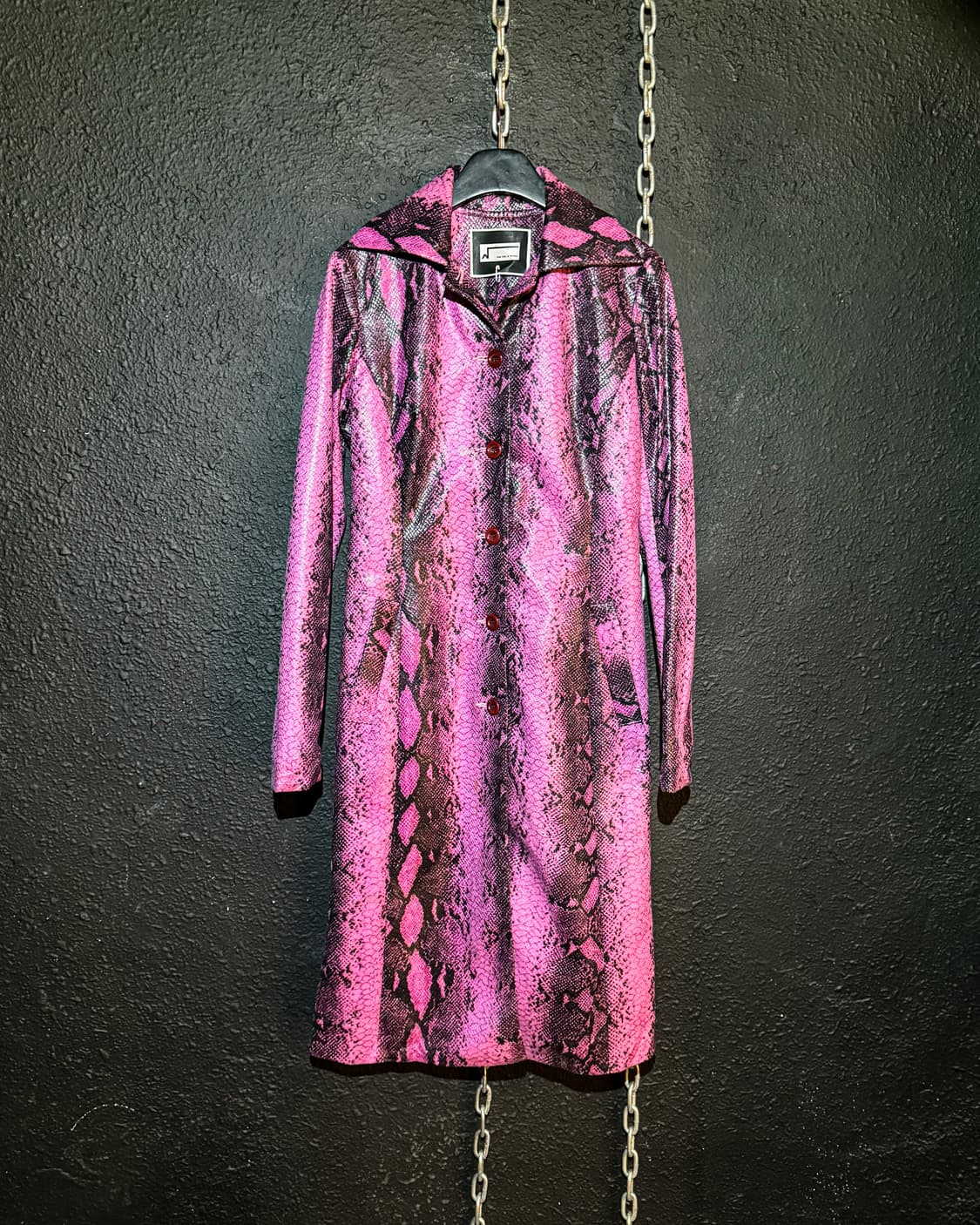 ROSE BUD – Pink Python Long Coat 상품이미지1