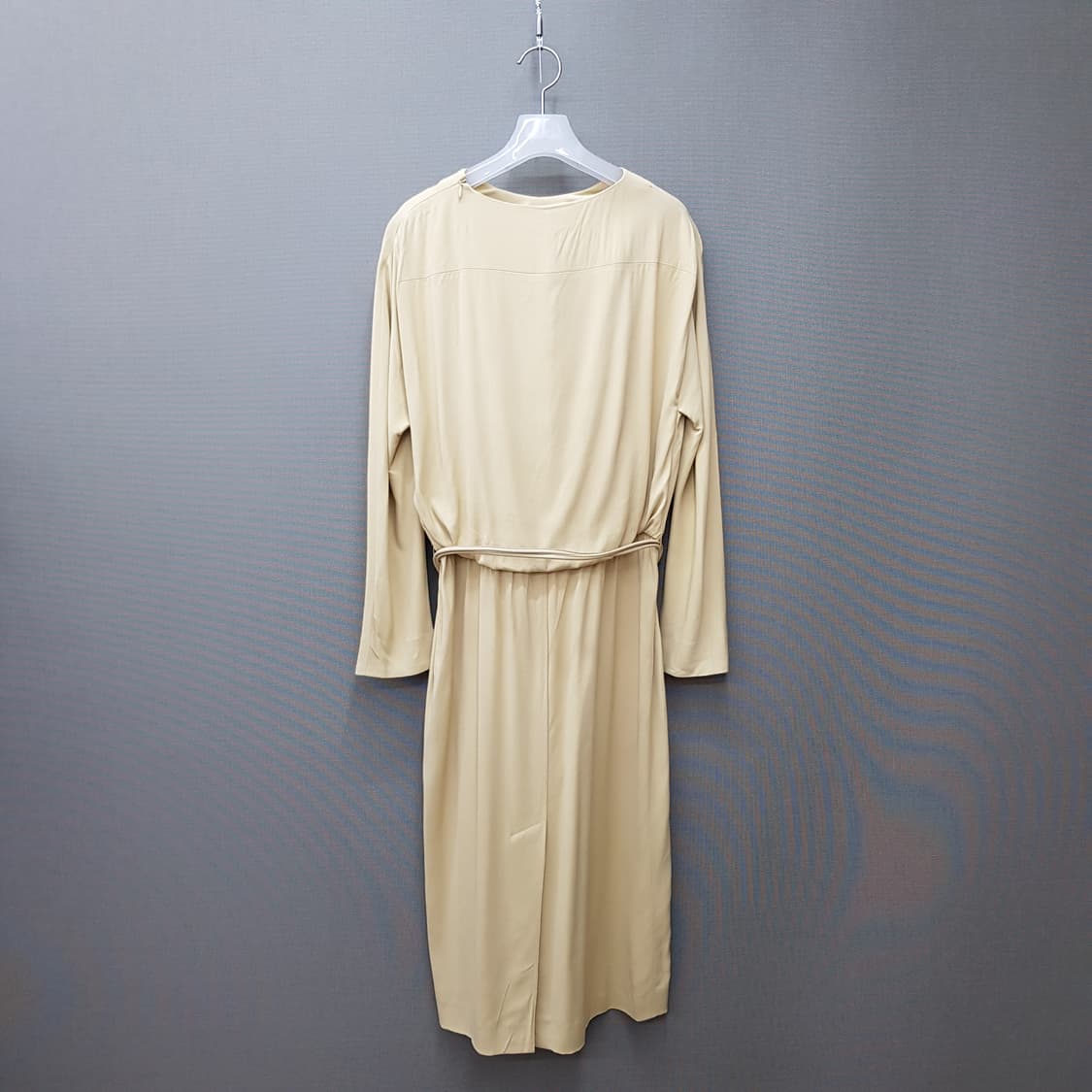 한섬 더캐시미어 미니멀 롱 원피스 82-94-160사이즈(택달린새제품) 상품이미지4