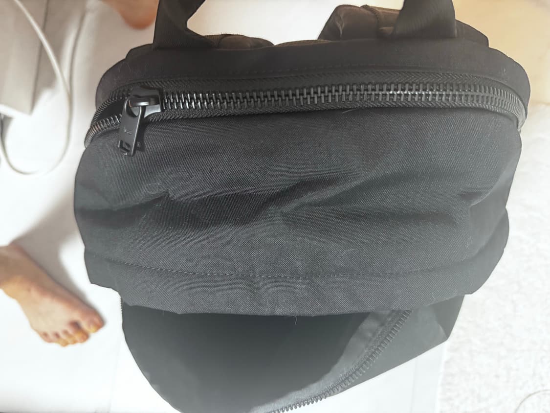 Y-3 로고 나일론 지퍼 백팩 JW6215 BLACK 상품이미지4