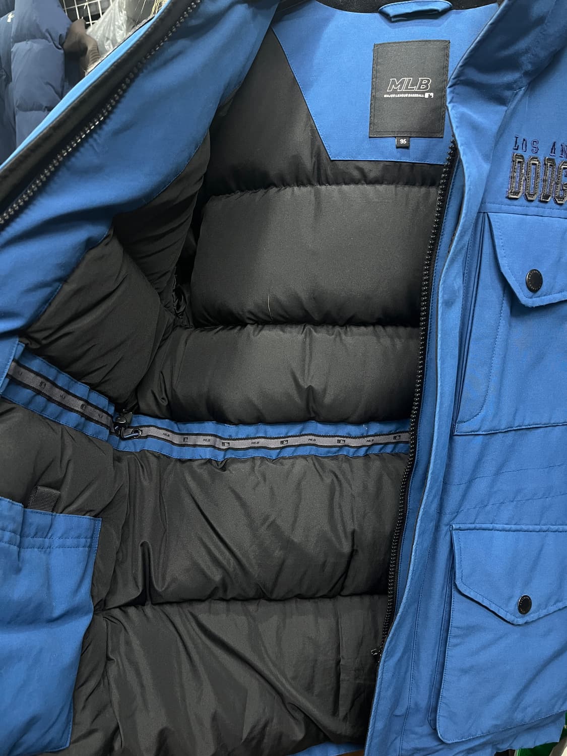 MLB 블루 구스다운 패딩 상품이미지4