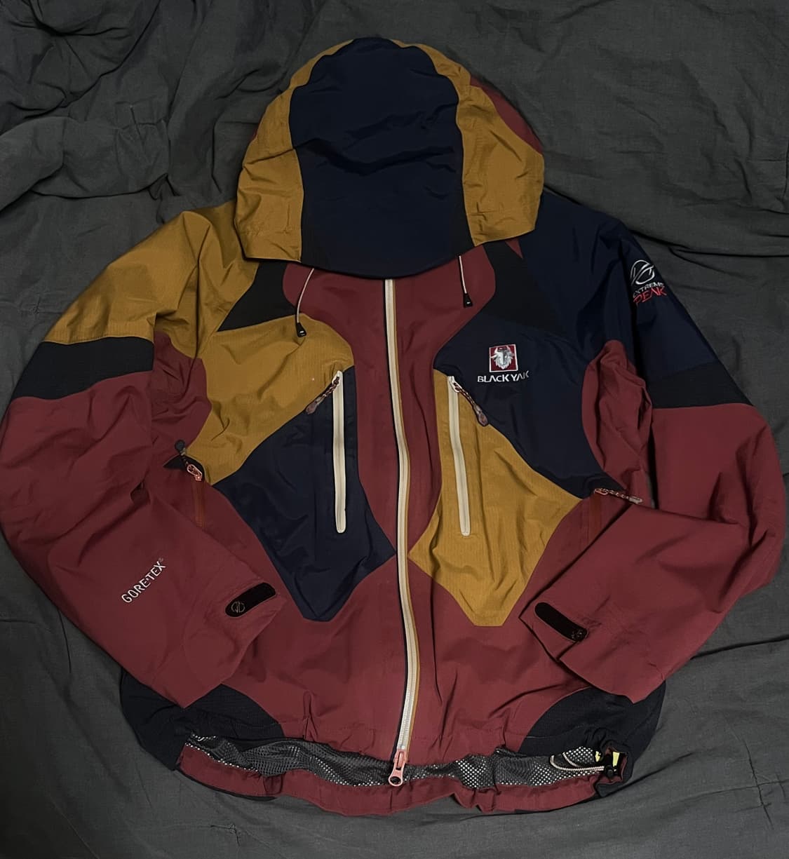 블랙야크 고어텍스 바람막이 상품이미지1