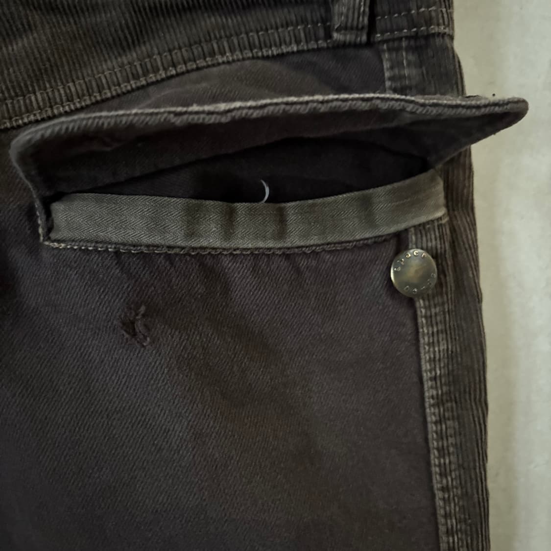 브라운 사이드스트랩 와이드 카고팬츠 상품이미지9