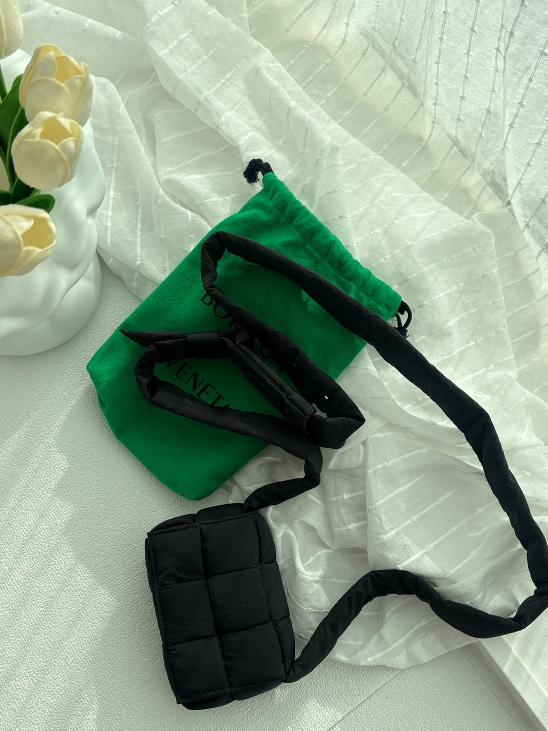 보테가베네타 패딩 카세트백 미니 상품이미지7