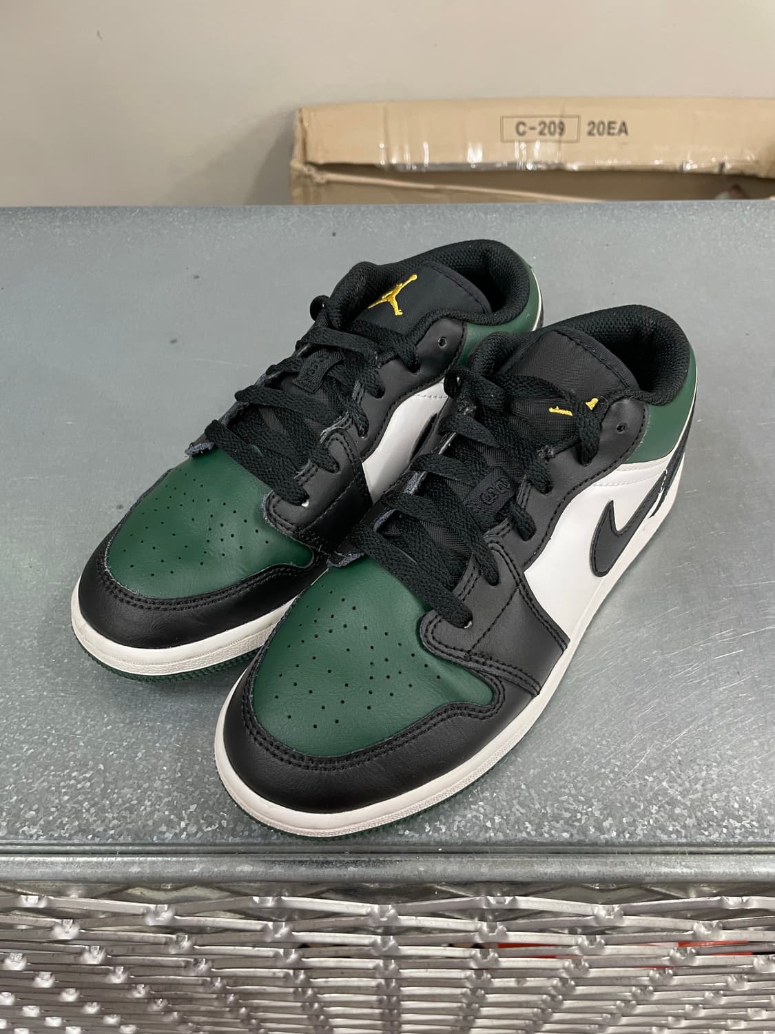 나이키 조던 1 로우 그린토 230 상품이미지2