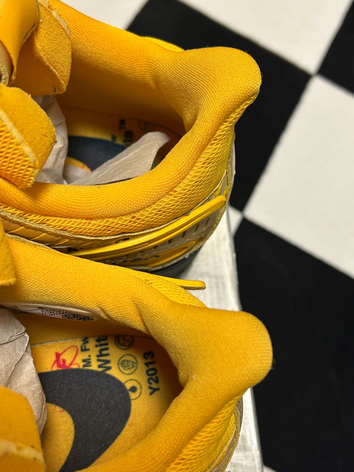 나이키 러버덩크 유니버시티골드 판매합니다 상품이미지5