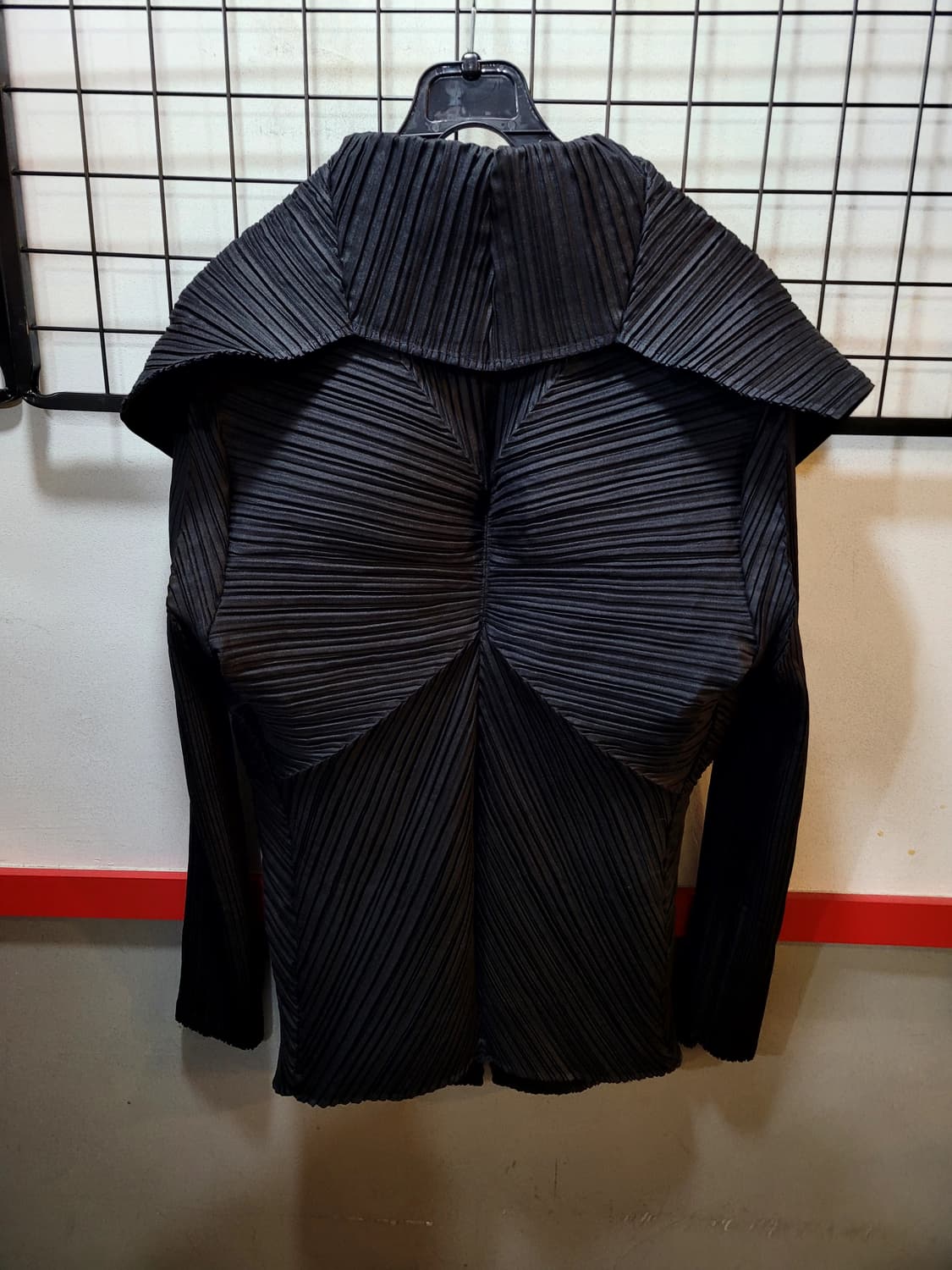 정품 이세이미야케 플리츠 가디건 + 플리츠 팬츠 셋업 상품이미지3