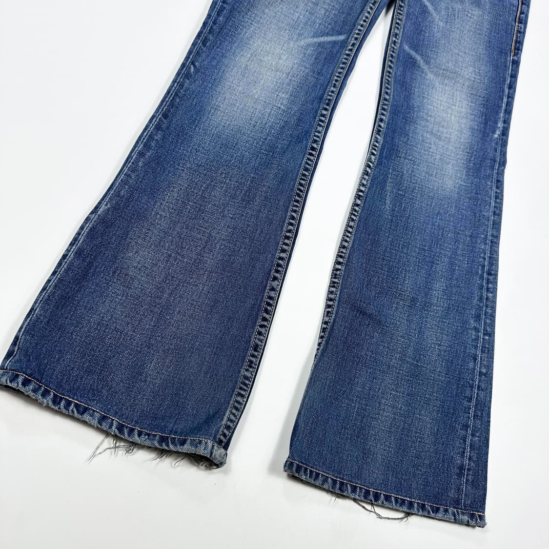 28 리바이스 1927 오리지널 여성 로우라이즈 부츠컷 데님팬츠 상품이미지4