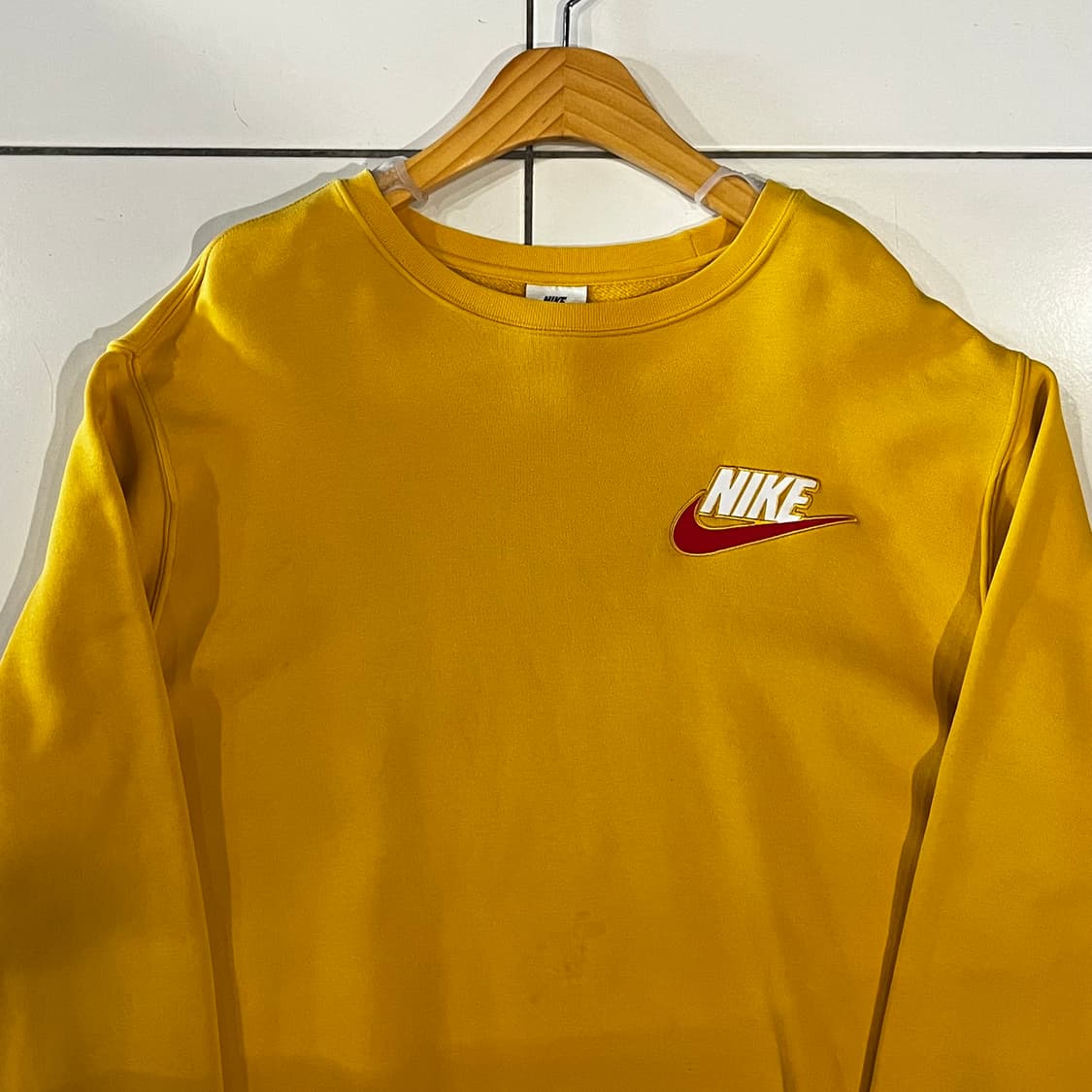 슈프림 x 나이키 18FW 크루넥 머스타드 상품이미지2