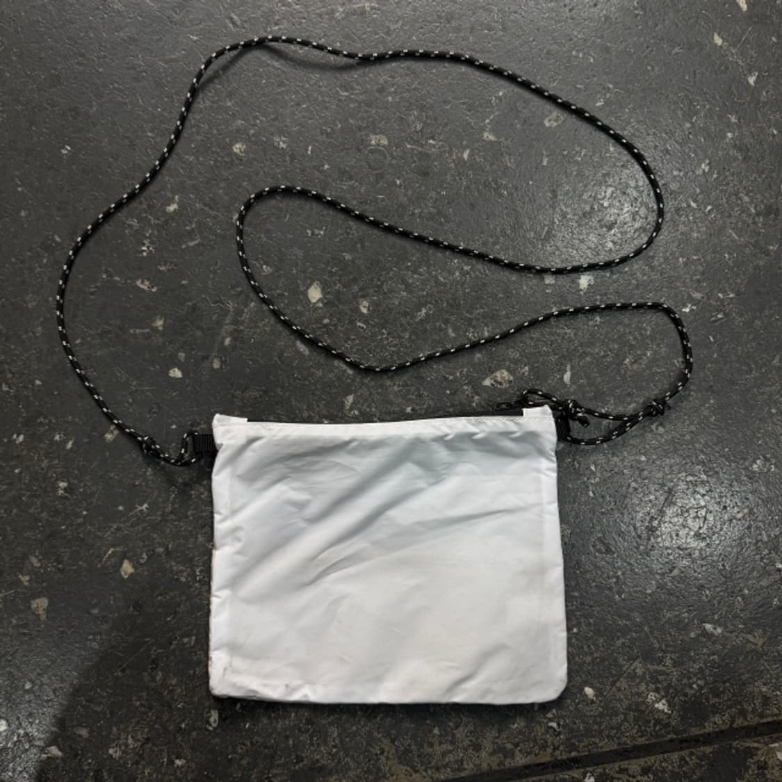 뉴발란스 크로스백 미니 상품이미지3