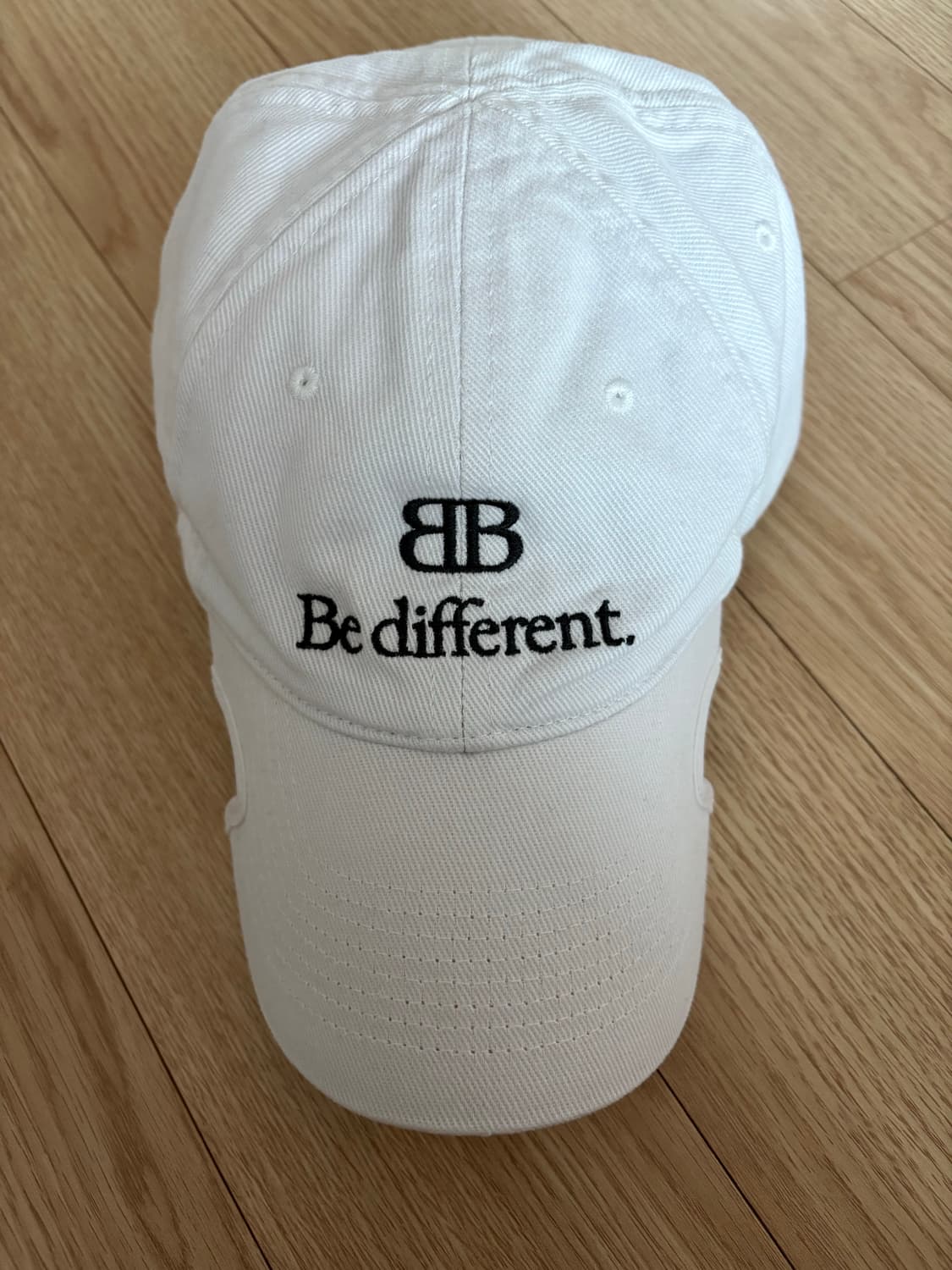 발렌시아가 비디프런트 볼캡 상품이미지1