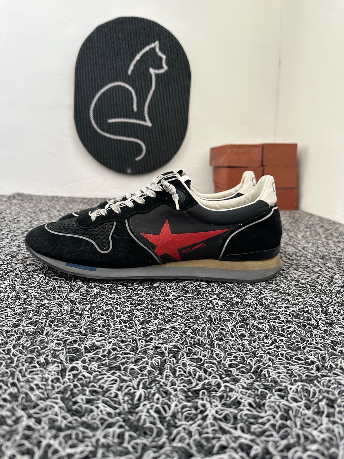 골든구스 러닝화 블랙 42  상품이미지1